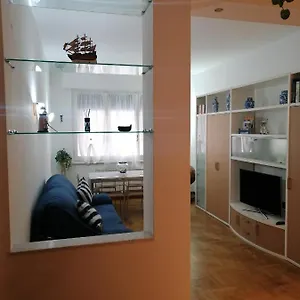 https://chiaralice-home-10-min-mare-5-min-centro.hotelitalianriviera.com