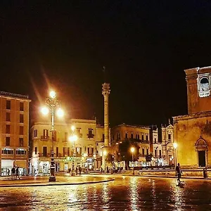 https://casa-santoronzo.lecce-hotels.com