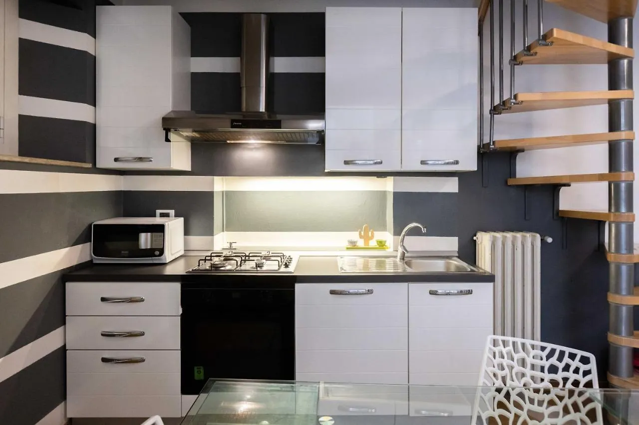 Appartamento De'Carbonesi, Bologna 0*,