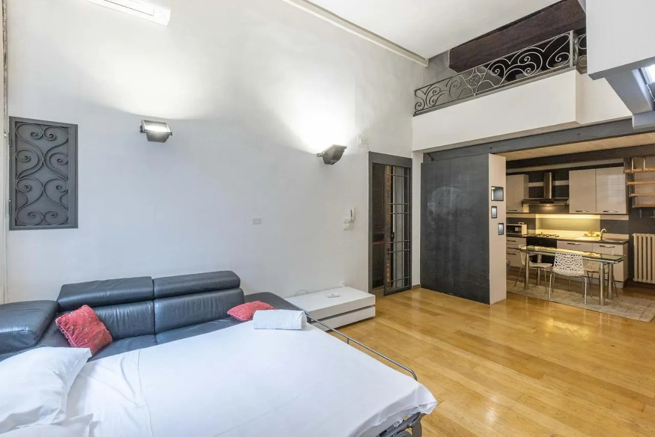 Appartamento De'Carbonesi, Bologna
