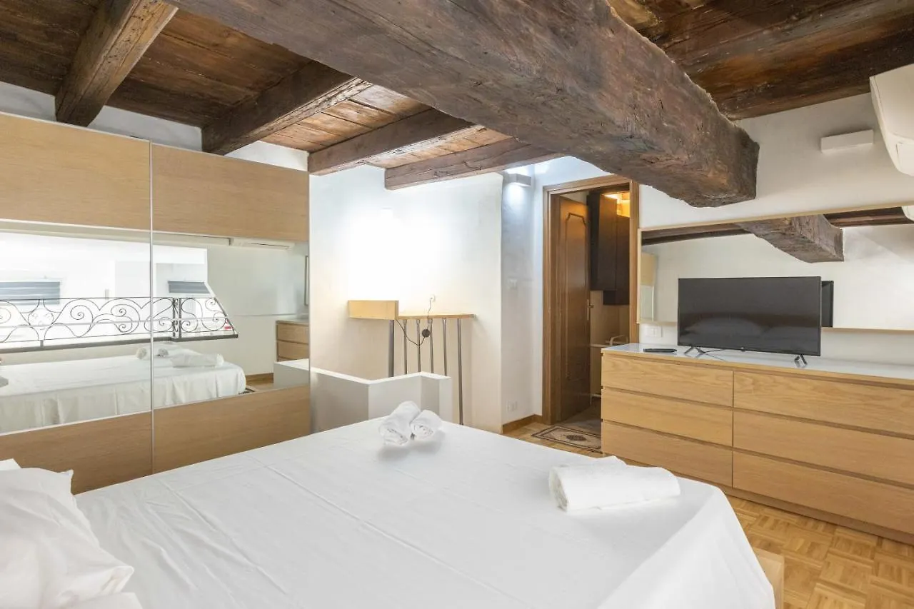 De'Carbonesi, Bologna By Short Holidays アパート